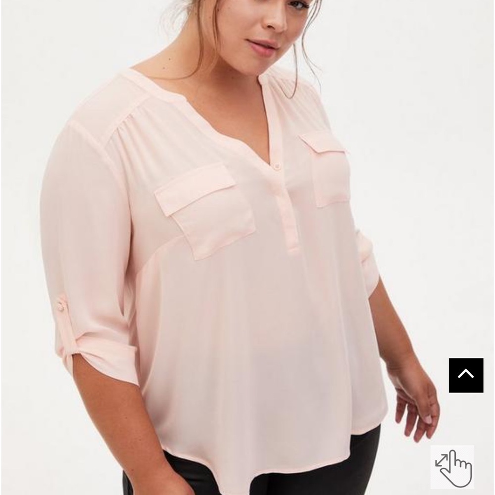 Torrid Women’s Harper Georgette Pullover 3/4 Sleeve Blouse in Pale Pink Size 6